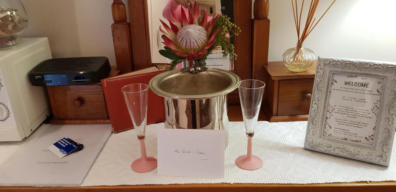 Papillon Guest Suite Simonʼs Town Esterno foto